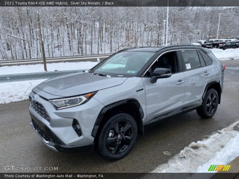 Front 3/4 View of 2021 RAV4 XSE AWD Hybrid