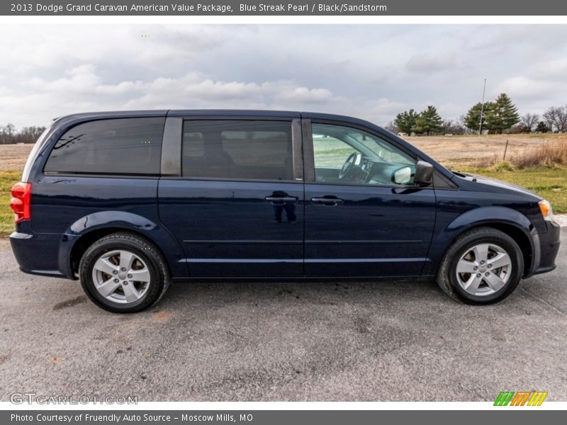 Blue Streak Pearl / Black/Sandstorm 2013 Dodge Grand Caravan American Value Package