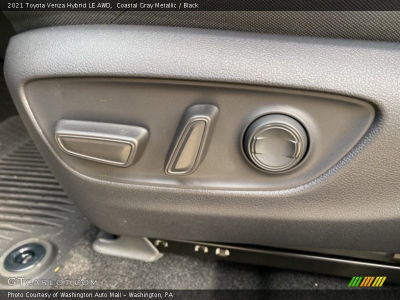 Coastal Gray Metallic / Black 2021 Toyota Venza Hybrid LE AWD