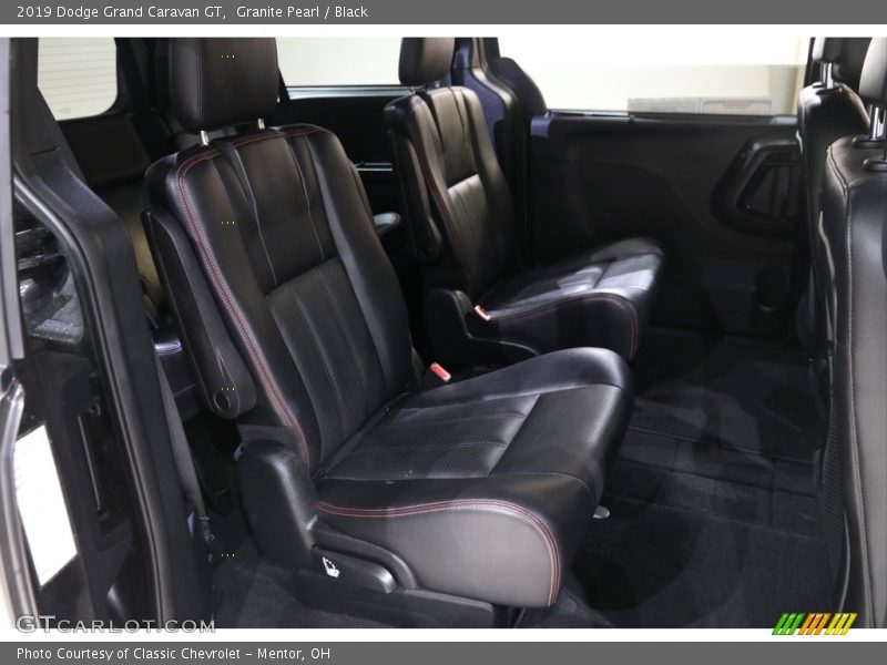 Granite Pearl / Black 2019 Dodge Grand Caravan GT