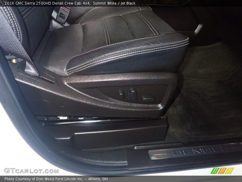 Summit White / Jet Black 2016 GMC Sierra 2500HD Denali Crew Cab 4x4