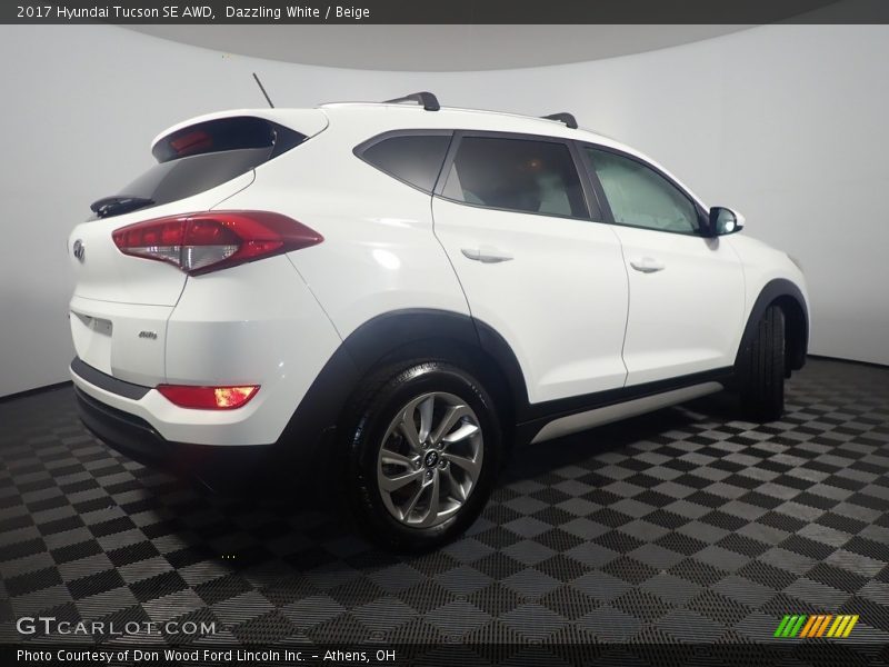 Dazzling White / Beige 2017 Hyundai Tucson SE AWD