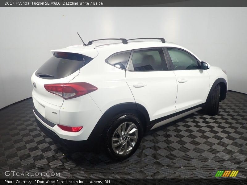 Dazzling White / Beige 2017 Hyundai Tucson SE AWD