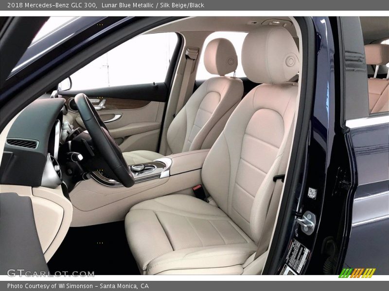 Lunar Blue Metallic / Silk Beige/Black 2018 Mercedes-Benz GLC 300