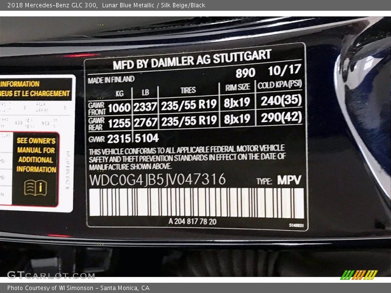 Lunar Blue Metallic / Silk Beige/Black 2018 Mercedes-Benz GLC 300