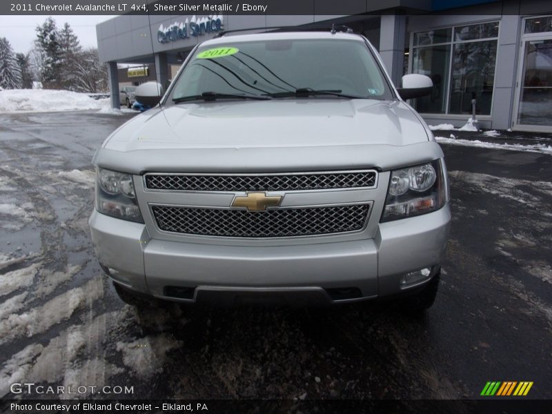 Sheer Silver Metallic / Ebony 2011 Chevrolet Avalanche LT 4x4