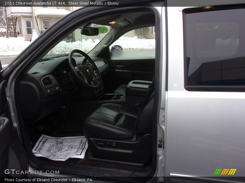 Sheer Silver Metallic / Ebony 2011 Chevrolet Avalanche LT 4x4