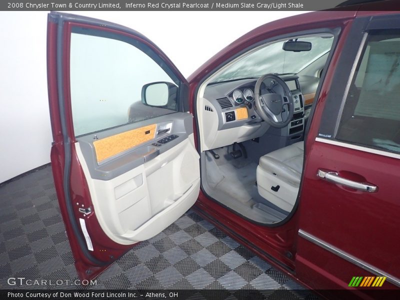 Inferno Red Crystal Pearlcoat / Medium Slate Gray/Light Shale 2008 Chrysler Town & Country Limited