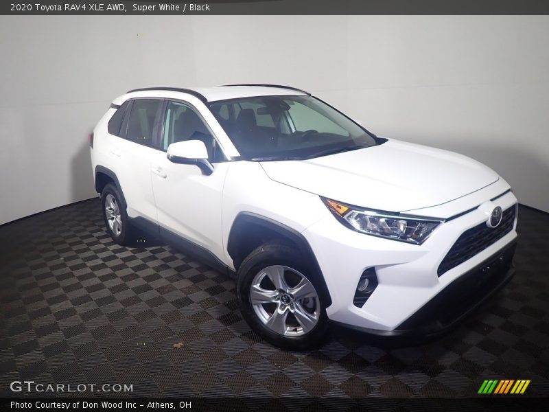 Super White / Black 2020 Toyota RAV4 XLE AWD