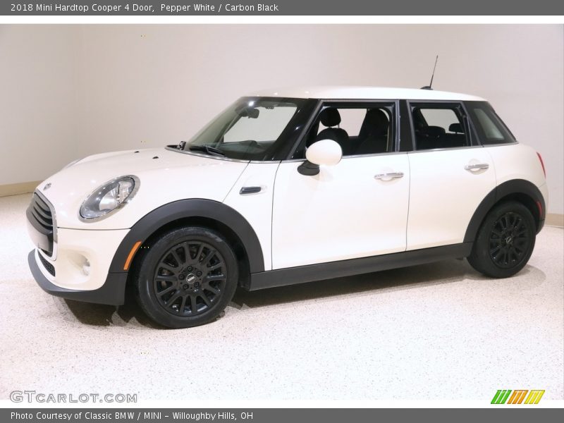 Pepper White / Carbon Black 2018 Mini Hardtop Cooper 4 Door