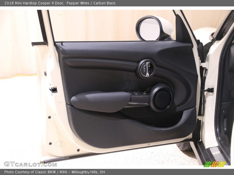 Pepper White / Carbon Black 2018 Mini Hardtop Cooper 4 Door
