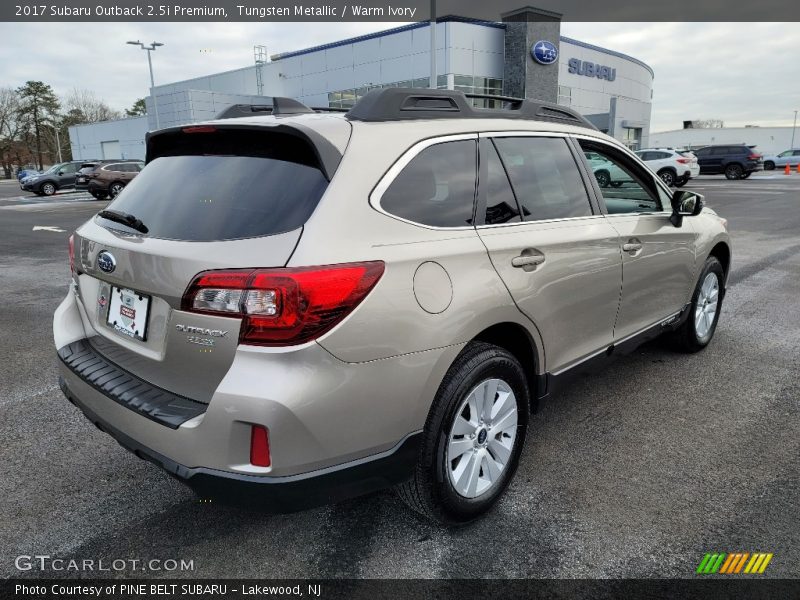Tungsten Metallic / Warm Ivory 2017 Subaru Outback 2.5i Premium