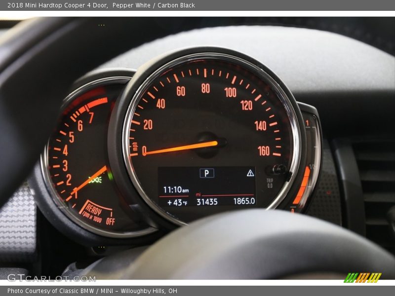 Pepper White / Carbon Black 2018 Mini Hardtop Cooper 4 Door