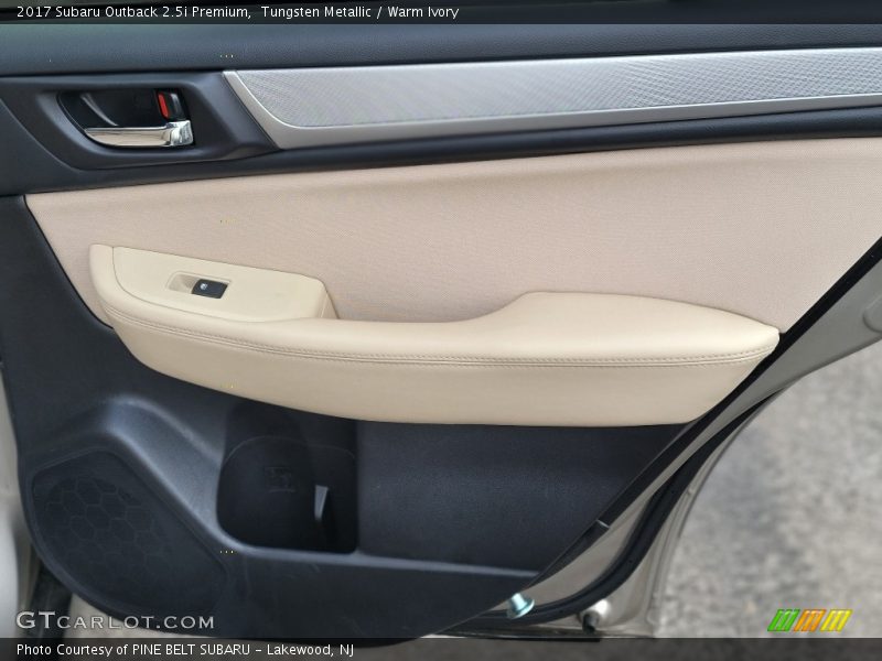 Tungsten Metallic / Warm Ivory 2017 Subaru Outback 2.5i Premium