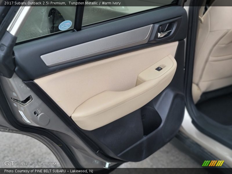 Tungsten Metallic / Warm Ivory 2017 Subaru Outback 2.5i Premium