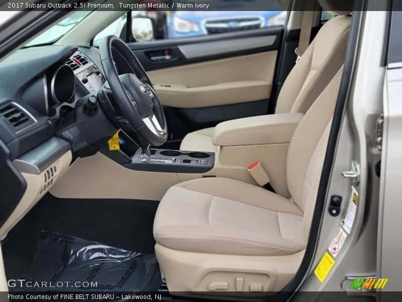 Tungsten Metallic / Warm Ivory 2017 Subaru Outback 2.5i Premium