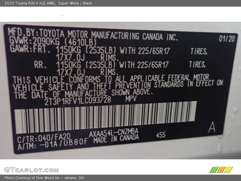 Super White / Black 2020 Toyota RAV4 XLE AWD