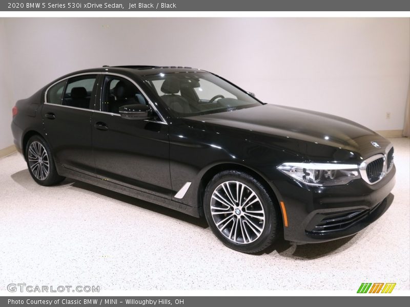 Jet Black / Black 2020 BMW 5 Series 530i xDrive Sedan