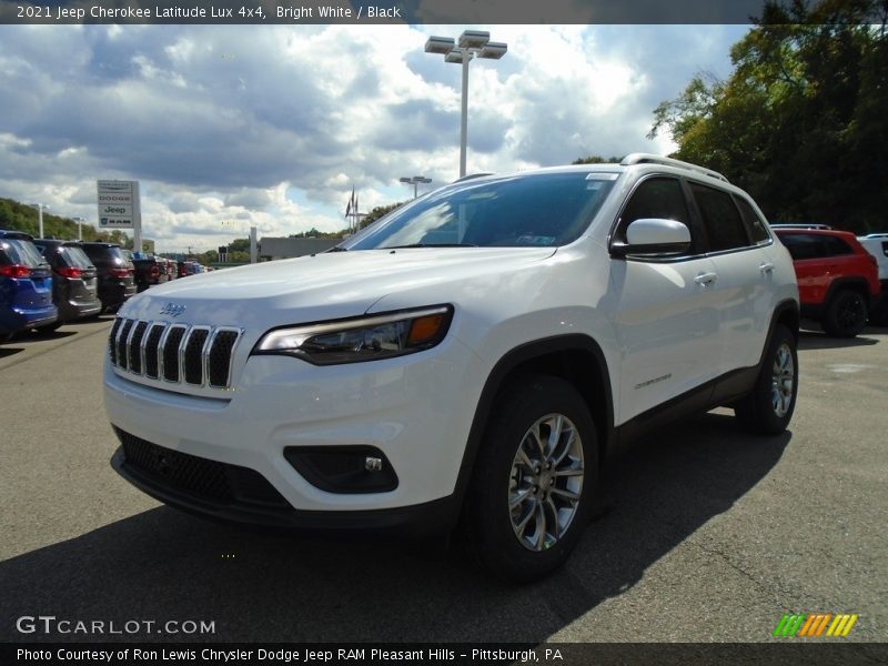 Bright White / Black 2021 Jeep Cherokee Latitude Lux 4x4