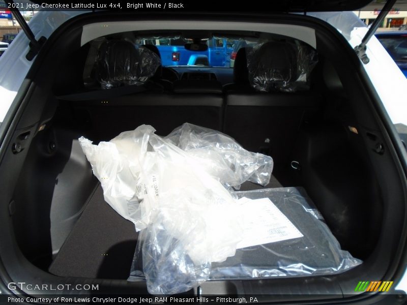 Bright White / Black 2021 Jeep Cherokee Latitude Lux 4x4