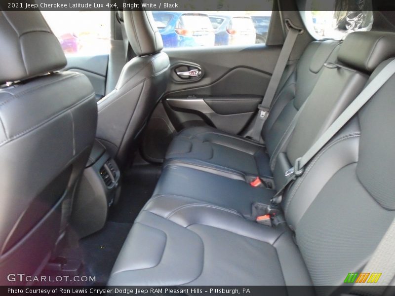 Bright White / Black 2021 Jeep Cherokee Latitude Lux 4x4