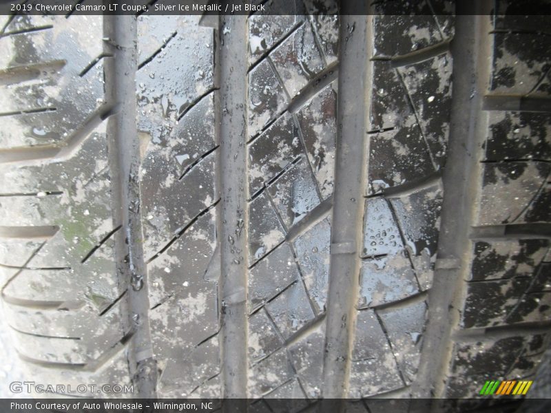 Silver Ice Metallic / Jet Black 2019 Chevrolet Camaro LT Coupe