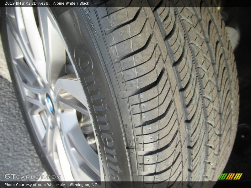 Alpine White / Black 2019 BMW X2 sDrive28i