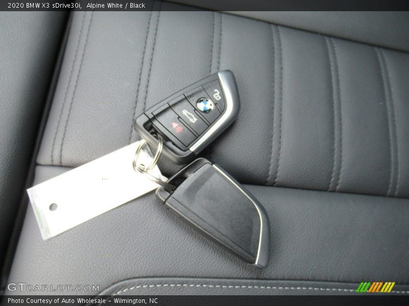 Alpine White / Black 2020 BMW X3 sDrive30i