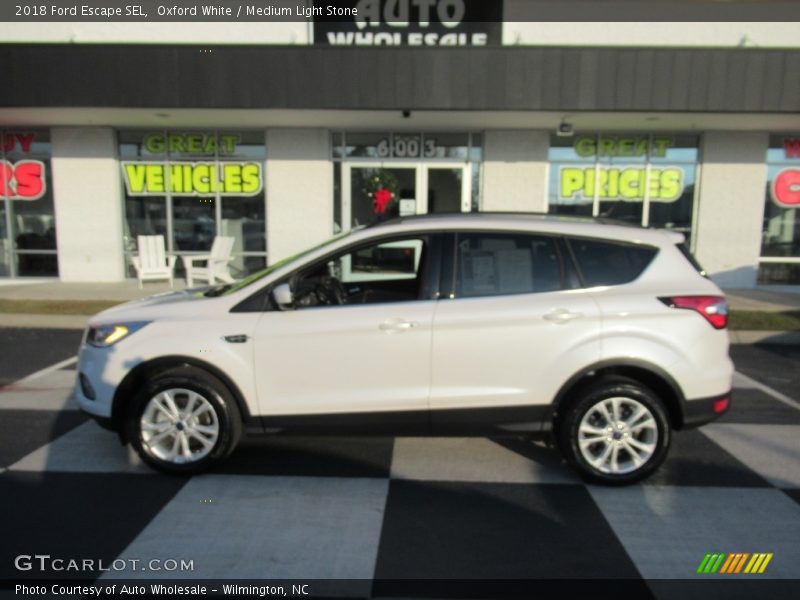 Oxford White / Medium Light Stone 2018 Ford Escape SEL