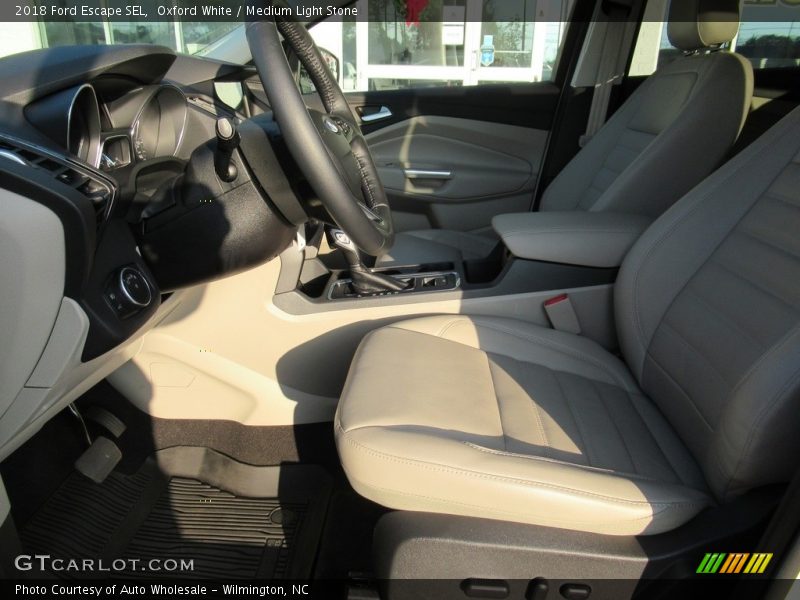 Oxford White / Medium Light Stone 2018 Ford Escape SEL