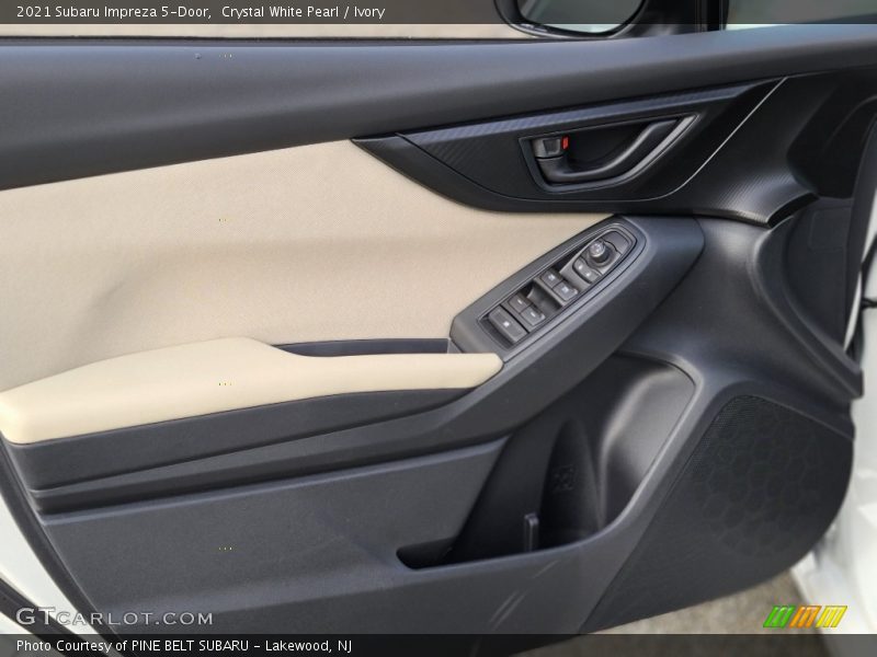 Crystal White Pearl / Ivory 2021 Subaru Impreza 5-Door