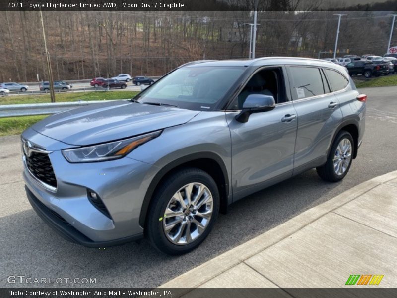 Front 3/4 View of 2021 Highlander Limited AWD