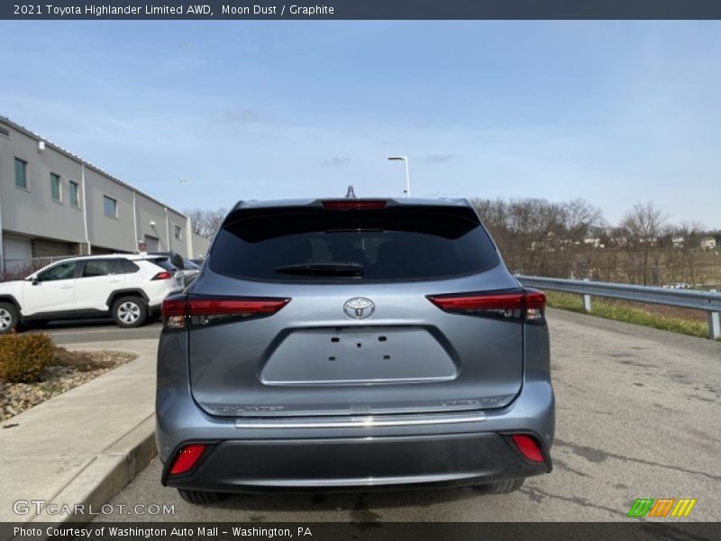 Moon Dust / Graphite 2021 Toyota Highlander Limited AWD
