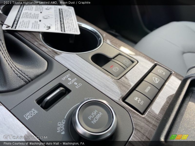 Controls of 2021 Highlander Limited AWD