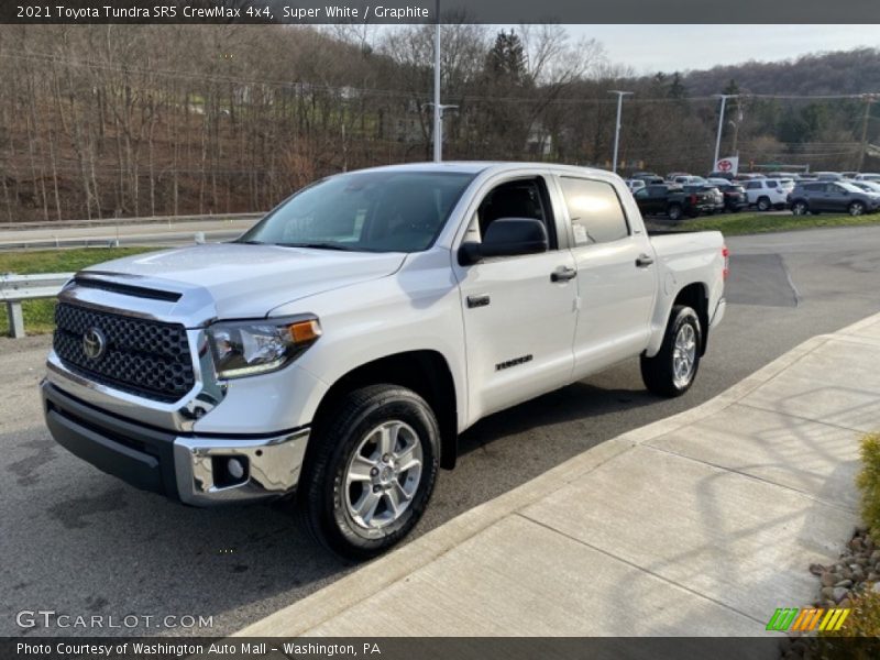 Front 3/4 View of 2021 Tundra SR5 CrewMax 4x4
