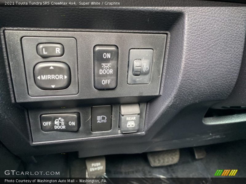 Super White / Graphite 2021 Toyota Tundra SR5 CrewMax 4x4