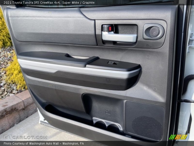 Super White / Graphite 2021 Toyota Tundra SR5 CrewMax 4x4