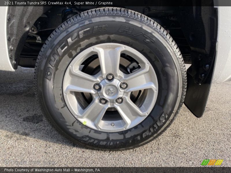 Super White / Graphite 2021 Toyota Tundra SR5 CrewMax 4x4