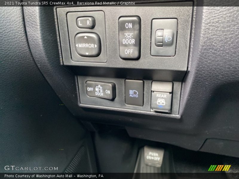 Barcelona Red Metallic / Graphite 2021 Toyota Tundra SR5 CrewMax 4x4