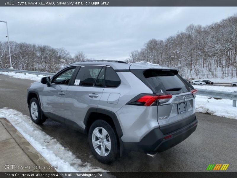 Silver Sky Metallic / Light Gray 2021 Toyota RAV4 XLE AWD