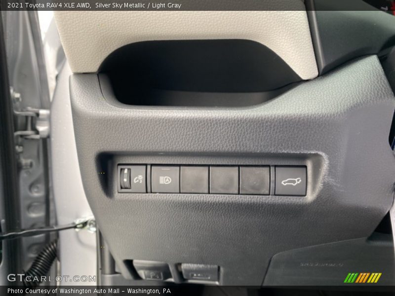 Silver Sky Metallic / Light Gray 2021 Toyota RAV4 XLE AWD