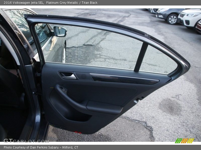 Platinum Grey Metallic / Titan Black 2016 Volkswagen Jetta SEL