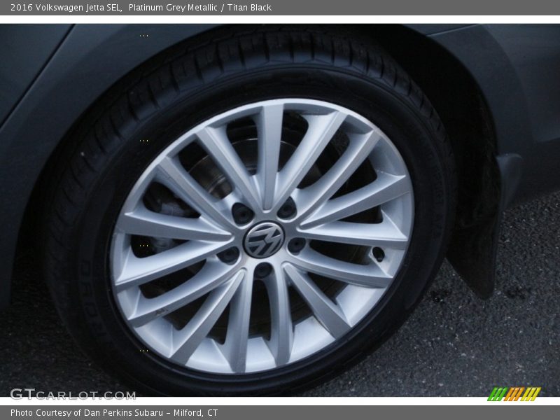 Platinum Grey Metallic / Titan Black 2016 Volkswagen Jetta SEL