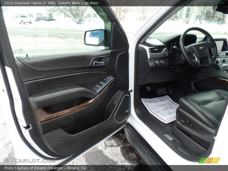 Summit White / Jet Black 2019 Chevrolet Tahoe LT 4WD