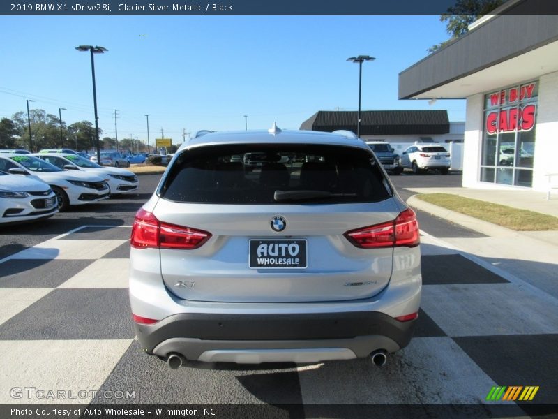 Glacier Silver Metallic / Black 2019 BMW X1 sDrive28i