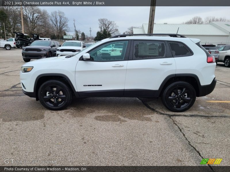 Bright White / Black 2021 Jeep Cherokee Latitude Plus 4x4