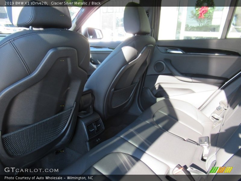 Glacier Silver Metallic / Black 2019 BMW X1 sDrive28i