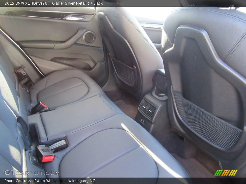 Glacier Silver Metallic / Black 2019 BMW X1 sDrive28i