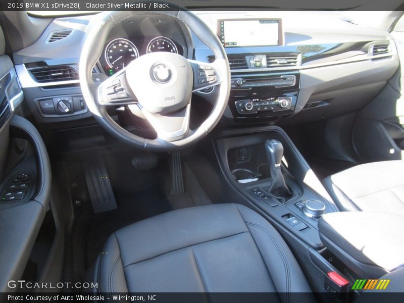 Glacier Silver Metallic / Black 2019 BMW X1 sDrive28i