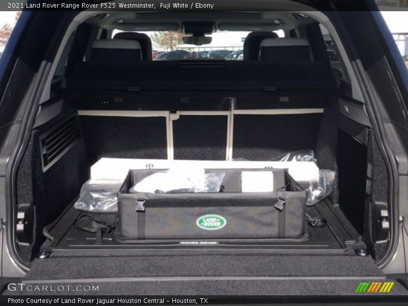 Fuji White / Ebony 2021 Land Rover Range Rover P525 Westminster